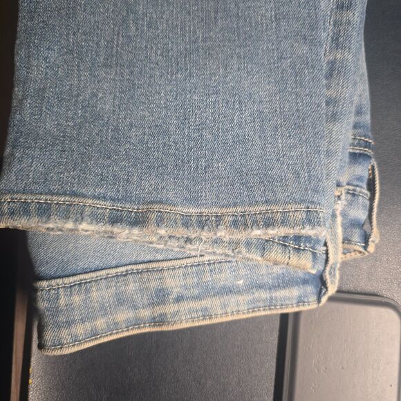 AG Prima Ankle Cigarette Jeans Women Blue Faded Distressed Denim Size 26 - Picture 6 of 11